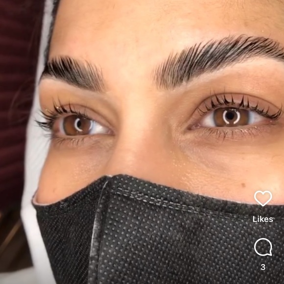 Brow lamination at home professional kit. Fluffy full brows last up to 2 weeks! - Picture 2 of 3